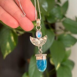 Silver-Tone Blue Crystal Pendant & Drop Earrings Set - 2PC